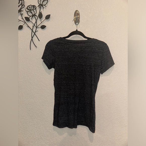 Sacramento California Graphic Tee V Neck Light Weight Form Fitting Size Small - Picture 5 of 6